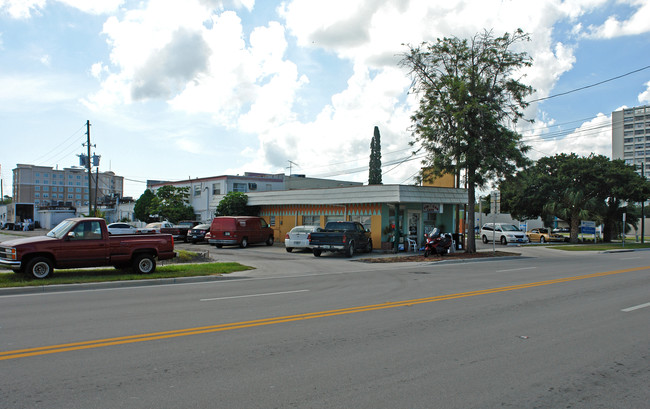 307 Myrtle Ave in Clearwater, FL - Foto de edificio - Building Photo