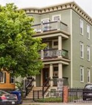 17 Pleasant St in Boston, MA - Building Photo