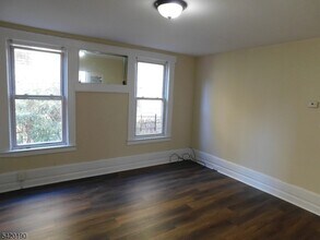 282 Renner Ave in Newark, NJ - Building Photo - Building Photo