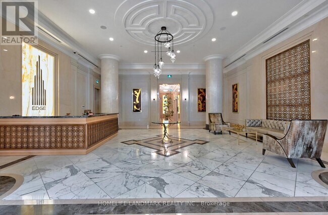 36 Elm Dr W in Mississauga, ON - Building Photo - Building Photo