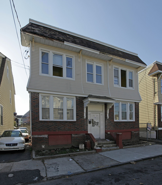 62-64 Voorhees St in Newark, NJ - Building Photo