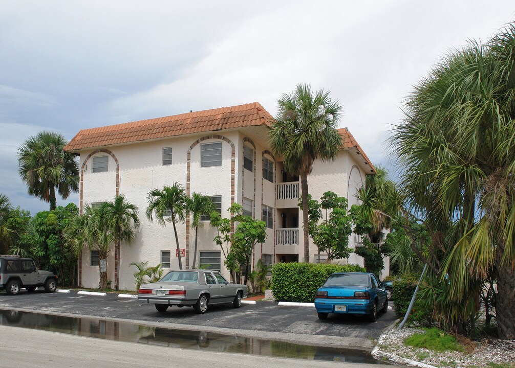 Chateau View in Fort Lauderdale, FL - Building Photo