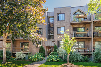 2080 Saint-Jacques Rue in Montréal, QC - Building Photo - Building Photo