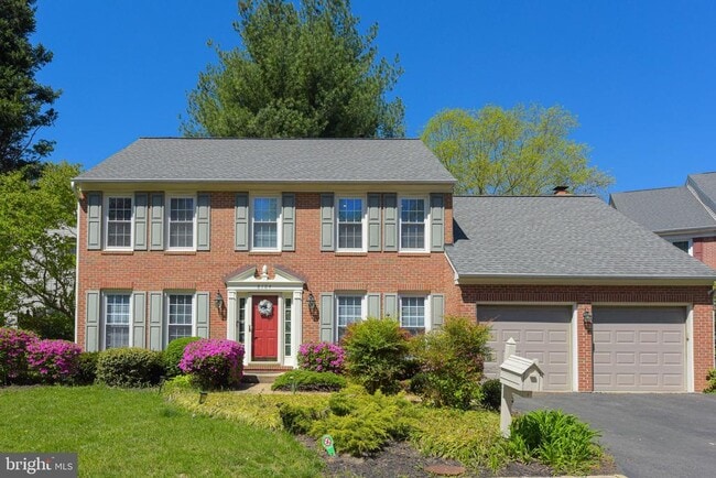 8104 Creekview Dr