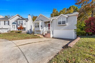 105 Glenbarr Ct in Valley Park, MO - Building Photo - Building Photo