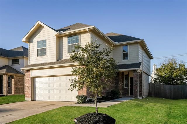 8208 Runner Oak Ln in Fort Worth, TX - Building Photo - Building Photo