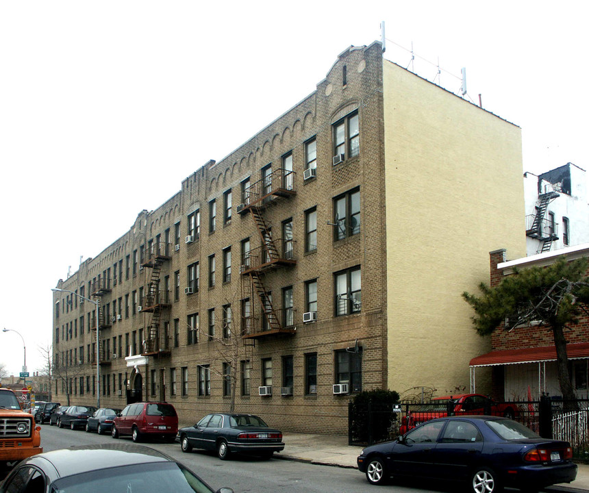 2001-2015 Newbold Ave in Bronx, NY - Building Photo