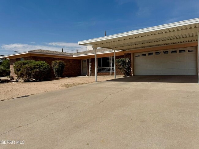 3027 Dublin Rd in El Paso, TX - Building Photo - Building Photo