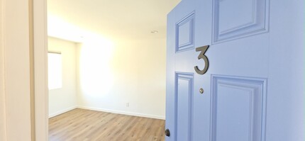 5256 Meridian St, Unit #3 in Los Angeles, CA - Building Photo - Building Photo