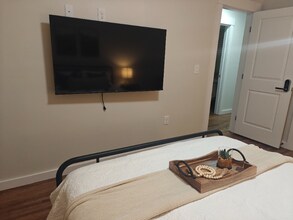 920 Friendly Pl in Charlotte, NC - Foto de edificio - Building Photo