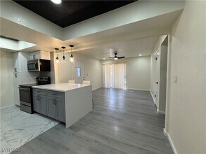 5243 Corinne Ct in Las Vegas, NV - Building Photo - Building Photo
