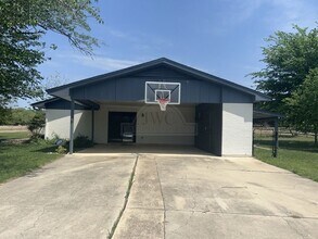 2807 Brinegar Rd in Copperas Cove, TX - Building Photo - Building Photo