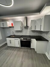 52 Tonnelle Ave in Jersey City, NJ - Building Photo - Building Photo