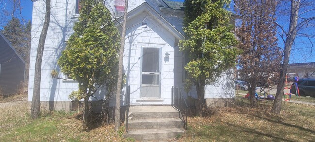 property at 405 Mississippi Ave NW