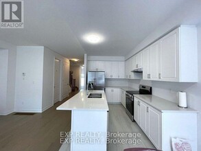 23 Milady Cres in Barrie, ON - Building Photo - Building Photo