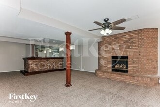 212 Royallmanor Ln in O'Fallon, MO - Building Photo - Building Photo