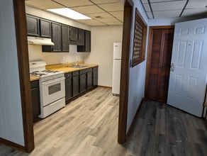 209 W Oak St in Ellettsville, IN - Building Photo - Building Photo