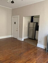 1733 Poplar Ave in Memphis, TN - Foto de edificio - Building Photo