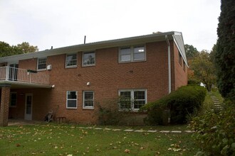 4907 Elsmere Ave in Bethesda, MD - Building Photo - Building Photo