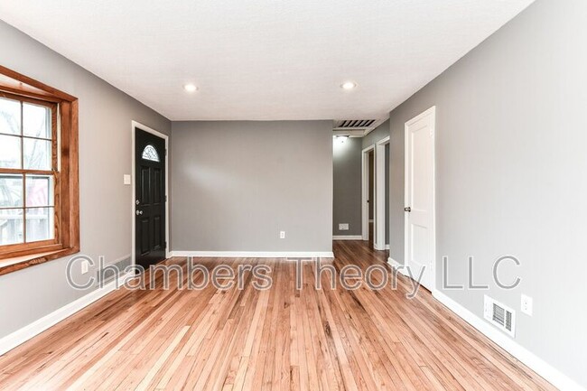 6607 Berkshire Dr in Alexandria, VA - Building Photo - Building Photo