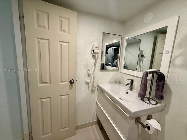 property at 19201 Collins Ave