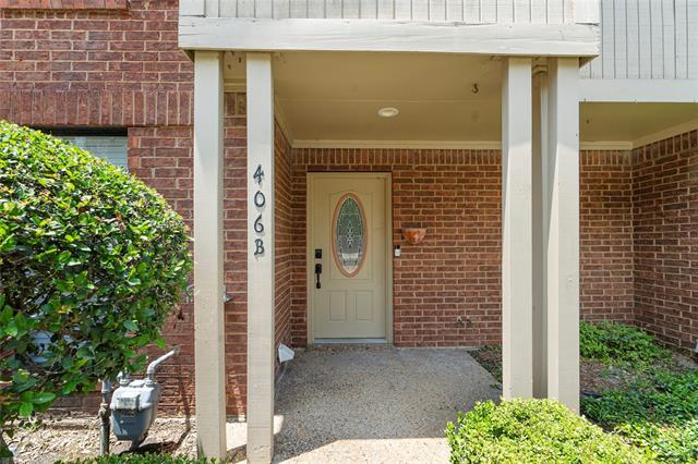 property at 406 S Fannin St