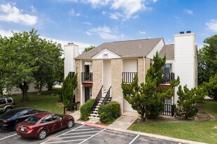 Country Villa Apartment Homes in Castroville, TX - Building Photo
