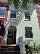 527 9th St NE, Unit 1 in Washington, DC - Building Photo - Building Photo
