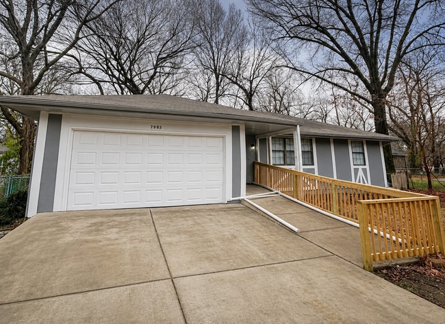 property at 7985 Antioch Rd