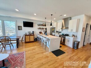 1719 D St NE in Washington, DC - Building Photo - Building Photo