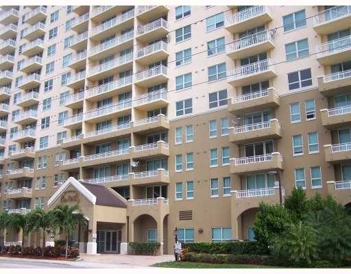 2665 SW 37th Ave, Unit 510 in Miami, FL - Building Photo - Building Photo