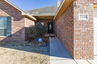 2116 101st St in Lubbock, TX - Building Photo - Building Photo