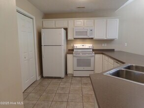 421 Nordhoff St in New Bern, NC - Building Photo - Building Photo