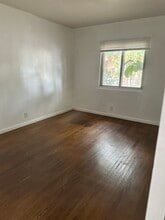 10601 Crenshaw Blvd, Unit #1 in Inglewood, CA - Foto de edificio - Building Photo
