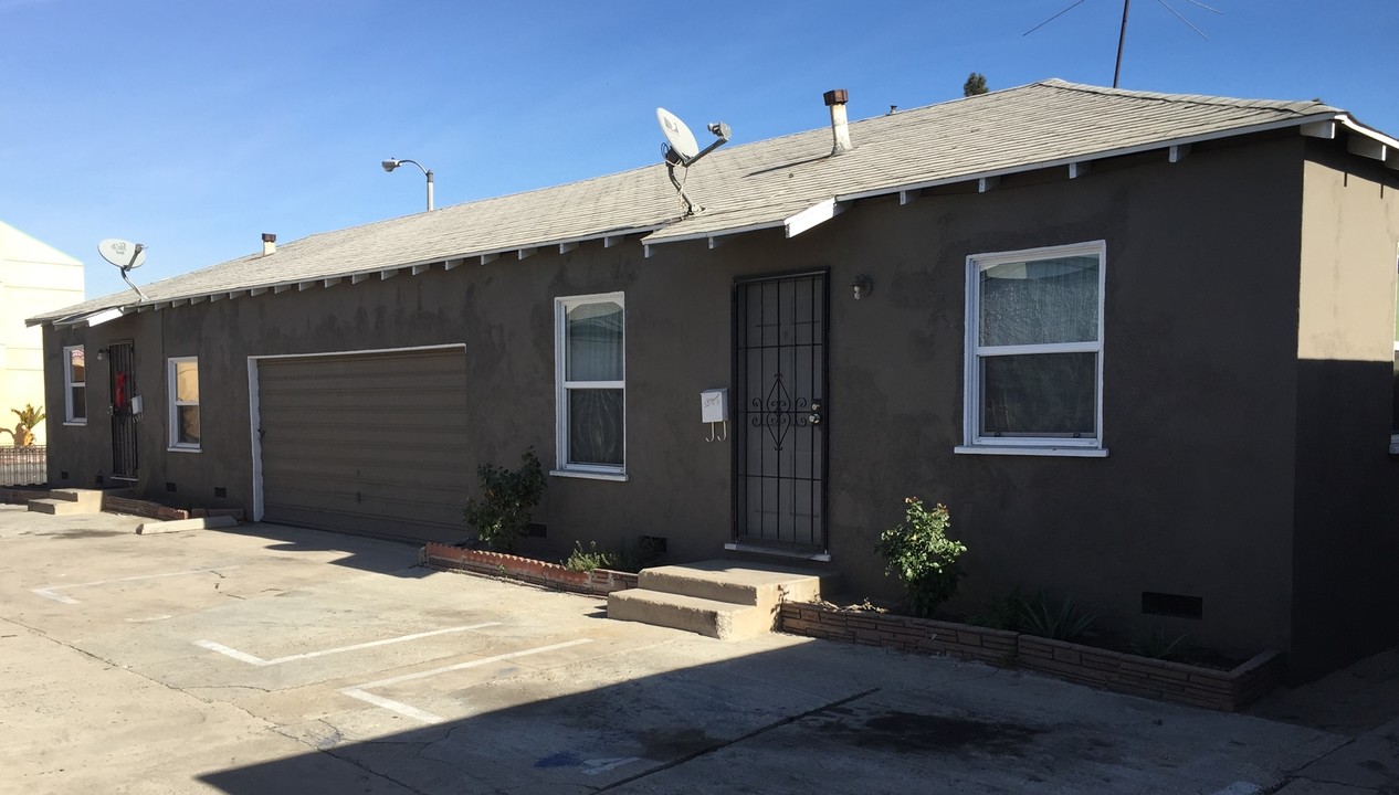 5210-5214 Gage Ave in Bell, CA - Building Photo