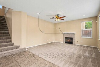 32137 Rosemary St in Winchester, CA - Building Photo - Building Photo