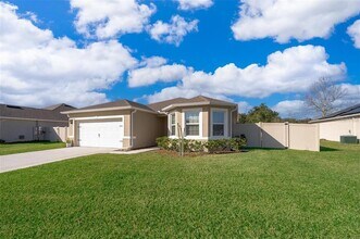 834 Baylor Dr in Deltona, FL - Building Photo - Building Photo