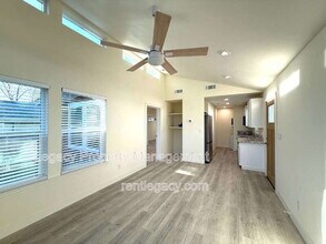 10753 Oakton Way in Rancho Cordova, CA - Building Photo - Building Photo