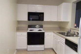 520 SE 5th Ave, Unit 1107 in Fort Lauderdale, FL - Foto de edificio - Building Photo
