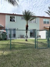 15102 NW 7th Ct in Pembroke Pines, FL - Building Photo - Building Photo