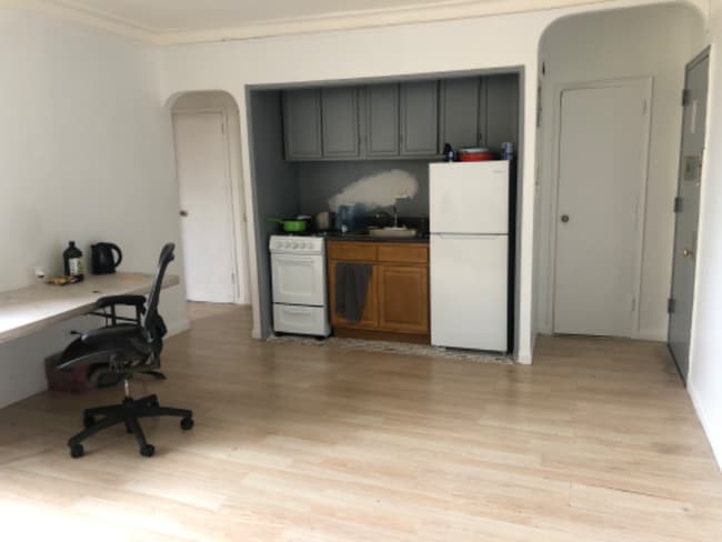 2241 Holland Ave in Bronx, NY - Building Photo - Building Photo