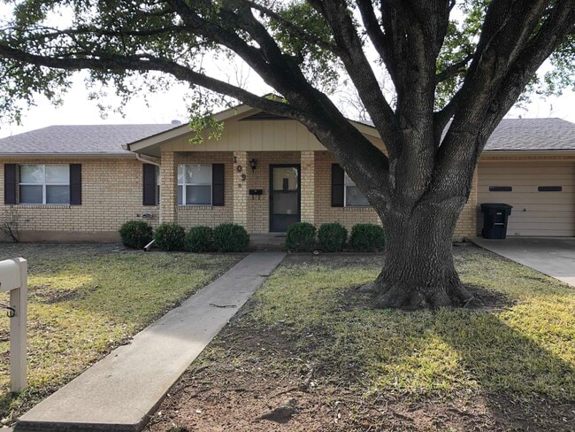 property at 109 Broadmoor Dr