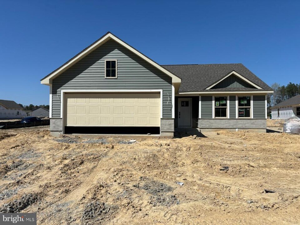24103 Harvest Cir in Milton, DE - Building Photo
