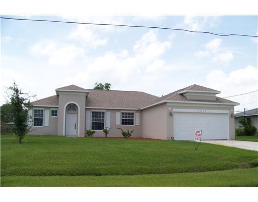 property at 2474 SE Perugia St