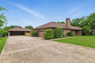 116 S Holly St in Coppell, TX - Building Photo - Building Photo