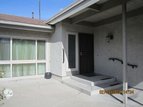 2757 Nectarine Ave in Riverside, CA - Foto de edificio - Building Photo