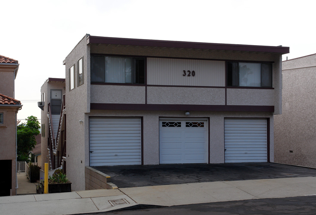 320 Maryland St in El Segundo, CA - Building Photo