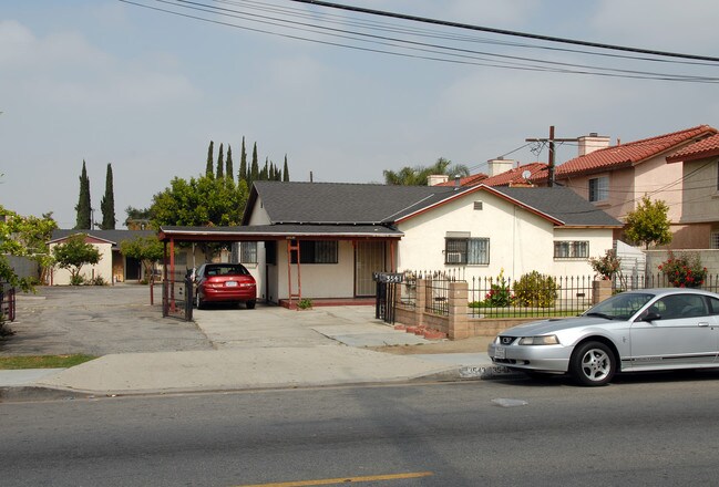 3541-3547 Cogswell Rd in El Monte, CA - Foto de edificio - Building Photo