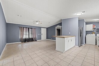 10592 SW Sandalfoot Blvd in Boca Raton, FL - Building Photo - Building Photo