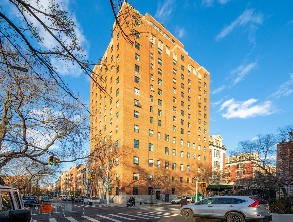 Christodora House in New York, NY - Building Photo